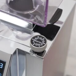 Eureka Mignon Magnifico Coffee Grinder In Polished Natural Silver 24 Eureka Mignon Magnifico Coffee Grinder In Polished Natural Silver -Coffee Machine IMG 6065 1