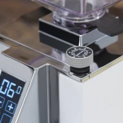 Eureka Mignon Magnifico Coffee Grinder In White -Coffee Machine IMG 6165