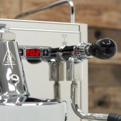 Bezzera Magica PID Espresso Machine With Flow Control -Coffee Machine IMG 8540 5307088f f221 4865 a46e 6dbb36549c37