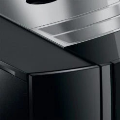 JURA J8 Super-Automatic Espresso Machine - Piano Black -Coffee Machine J8 det PB design corner