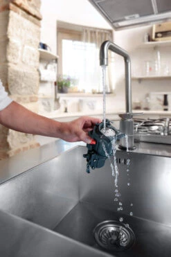 DeLonghi Magnifica Evo ECAM29043SB 21 DeLonghi Magnifica Evo ECAM29043SB -Coffee Machine MagnificaEvo ECAM29043SB Lifestyle Alt9