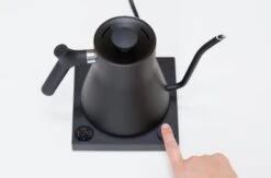 Fellow Stagg EKG 0.9L Kettle - Matte Black -Coffee Machine TG7A8068staggekg3
