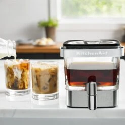 KitchenAid® Cold Brew Coffee Maker - 19 Cup 41 KitchenAid® Cold Brew Coffee Maker - 19 Cup -Coffee Machine kitchenaidcoldbrewmakerlifestyle4 1a85f525 4e78 4b90 a3fc ff8370f3cc15